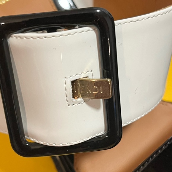 FENDI NIB AUTHENTIC WHITE & BLACK GENUINE PATENT LEATHER WEDGE HEEL SANDALS - Picture 10 of 17